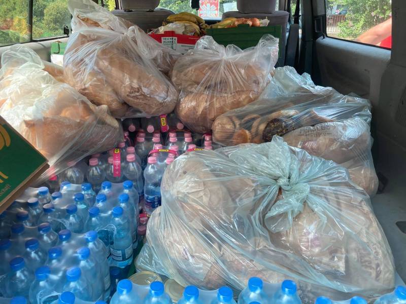 Gyorssegély átadása Sellyén (2).jpg